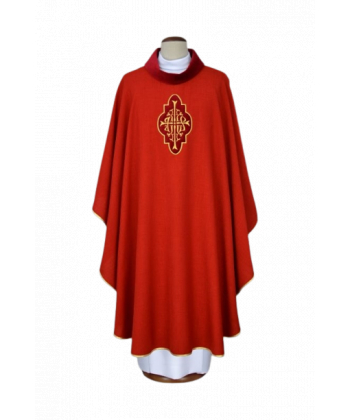 Ornat czerwony z haftowaną aplikacją z aksamitu (13)
