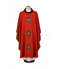 Ornat czerwony z haftowanymi aplikacjami z aksamitu (12)