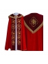 Kapa czerwona haftowana IHS - aksamitne pasy (79)